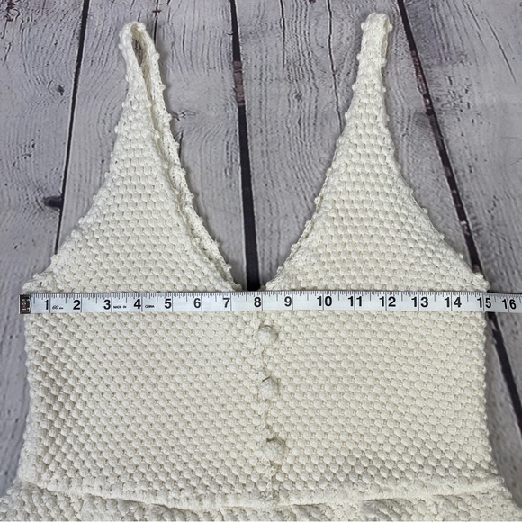 7 FOR ALL MANKIND boho knit crochet peplum top in gardenia, size S - Picture 9 of 11